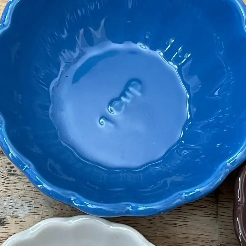 The Pioneer Woman Measuring Cups Set of 4 Ruffled Nested Stoneware